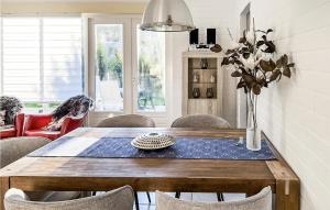 3 Bedroom Stunning Home In Dirkshorn