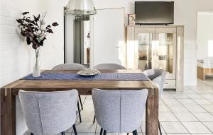 3 Bedroom Stunning Home In Dirkshorn