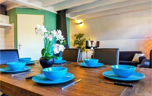 Stunning Home In Gramsbergen With Wifi