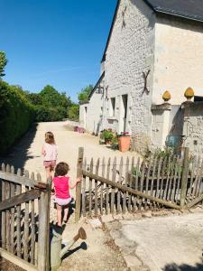 B&B / Chambres d'hotes Gites SPA L Ecrin de Verdure Chinon : photos des chambres