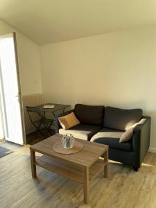 Appartements Petit T2 proche centre ville : photos des chambres