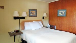 Queen Room room in Indianhead Ironwood