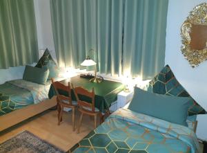 Zimmer Hohbuch mit Achalmblick