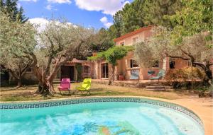 Stunning Home In Generarguese With 5 Bedrooms, Wifi And Outdoor Swimming Pool