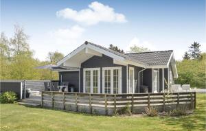 Three-Bedroom Holiday Home In Logstor