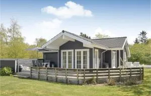 Three-Bedroom Holiday Home In Logstor - Løgstør