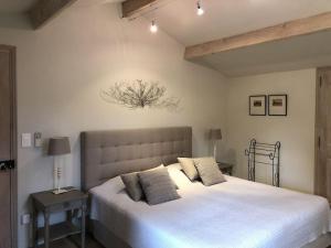 Villas Luxueux Mas provencal avec piscine au pied du Mont Ventoux : photos des chambres