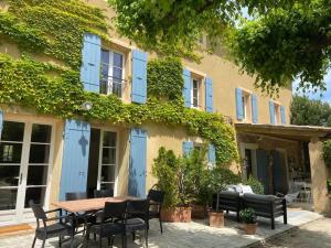 Villas Luxueux Mas provencal avec piscine au pied du Mont Ventoux : photos des chambres