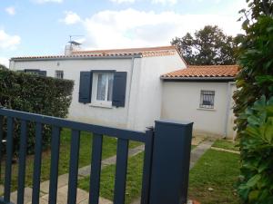 Maisons de vacances Charmante Maison au Calme, Proche Plage, Jusqu'a 6 Pers, Tout Confort - FR-1-476-190 : Maison de Vacances