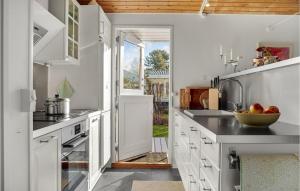 Amazing Home In Mesinge With Kitchen