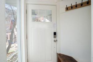 Style & Location! Steps to Gondola, Main Street, River condo