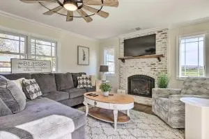 Mattituck Home with Fireplaces - Near Wineries - Mattituck