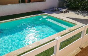 Maisons de vacances Beautiful Home In Saint-nazaire-daude With Wifi, 3 Bedrooms And Heated Swimming Pool : photos des chambres