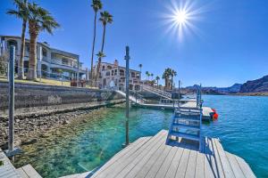 Parker Studio Nestled on the Colorado River! - 3hvězdičkové hotely ve městě Parker