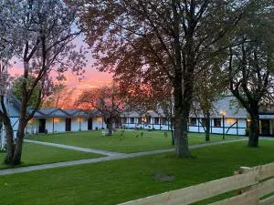 Kirsebærkroen - The Inn Between - Skallerup