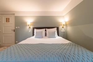 Hotels Hotel Echappee en Baie - Parking prive gratuit : photos des chambres
