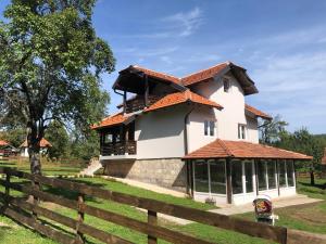 Dedina želja Rural Getaway