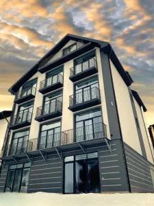 Salut - 帕利亚尼西亚