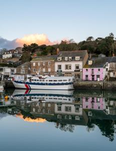 Padstow Escapes - Teyr Luxury Penthouse Apartment