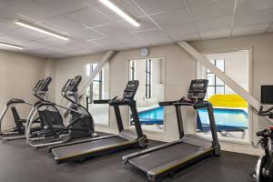 Microtel Inn & Suites Dorval QC