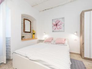 Studio Apartment Sisi