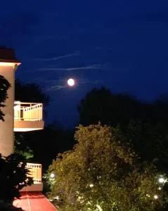 Parvekkeellinen huoneisto rantabulevardilla, 1-4 hengelle - Pietolansaari