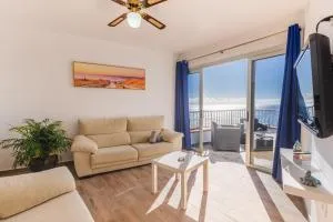 Family home with stunning sea views! - Bocacangrejo