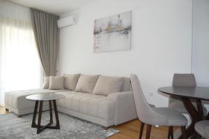 Status-M Apartments 126