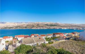 Beautiful Apartment In Pag With 2 Bedrooms And Wifi