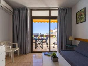 Marlenghi Apartments 818