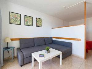 Marlenghi Apartments 818