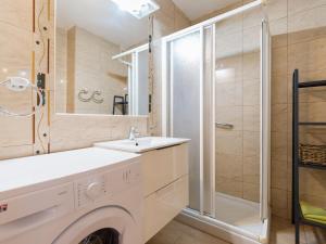 Marlenghi Apartments 818