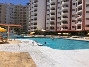 T1- Praia da Rocha com piscina -segunda linha