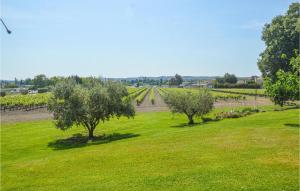 Nice Home In Lançon-Provence