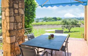 Maisons de vacances Stunning Home In Lanon-provence With Wifi, Private Swimming Pool And 4 Bedrooms : photos des chambres