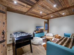 Chalets Chalet familial avec jacuzzi et salle de jeux - FR-1-570-20 : photos des chambres