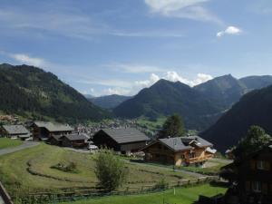 Appartements Appartement Chatel, 2 pieces, 4 personnes - FR-1-200-268 : photos des chambres