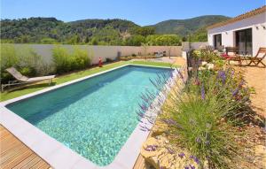 Maisons de vacances Stunning Home In Propiac With Wifi, Private Swimming Pool And 3 Bedrooms : photos des chambres