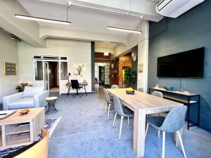 No load-shedding Spacious Apartment