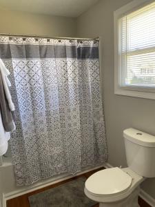 Hikers Retreat modern 3 bedroom home with 2 baths