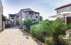 Awesome Apartment In Vir With 2 Bedrooms, Wifi And Outdoor Swimming Pool