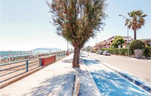 Awesome Home In Terracina Lt