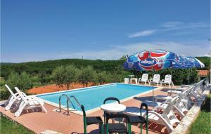 Stunning Apartment In Porec-mugeba With Outdoor Swimming Pool And Wifi