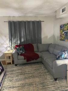 Hikers Retreat modern 3 bedroom home with 2 baths