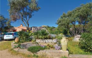 Appartements Cozy Apartment In Pianottoli Caldarello With House A Mountain View : photos des chambres