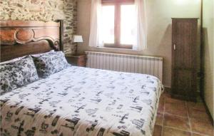 Awesome Home In Aldeanue De La Sierra