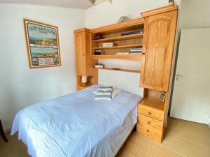 Maisons de vacances Maison familiale avec jardin proche plage - Bretignolles-sur-Mer - FR-1-231-276 : photos des chambres