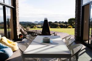 Matapouri & Tutukaka Spectacular Coastal Views- Aroha Luxury Guest Suite