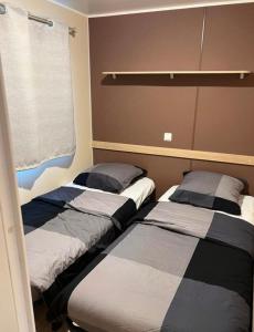 Campings Mobil-Home des Iscles : photos des chambres