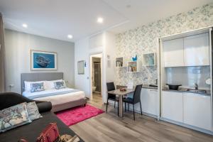 Monza City Rooms & Studios